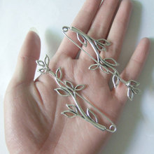 5pcs New Style Antique Silver Large Leaf Durable Strong Metal Kilt Scarf Brooch Safety Pin 92mm