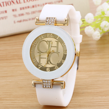 2016 ladies watch new tide comfortable silicone strap quartz watch set auger gold watches selling styles