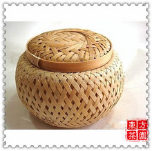 Yunnan Mini Puer Tea Multiple Taste Hand Woven Bamboo Basket Pack Pu er Tea Pu er