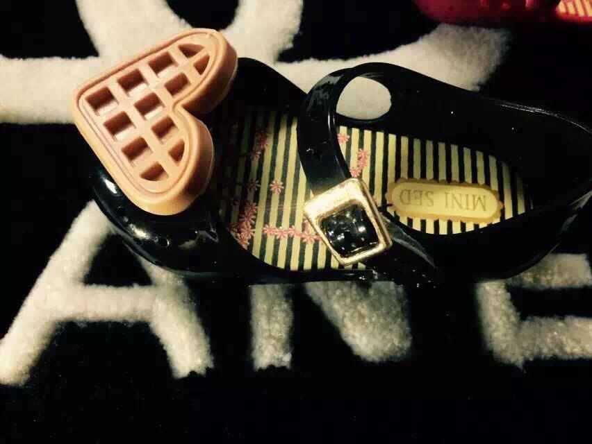 Mini melissa Waffle sandals (8)