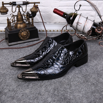 2015 новый человек обувь ручной работы из натуральной кожи мужская формальные свадебное ну вечеринку туфли мужчины шипы металлический наконечник деловой костюм обувь