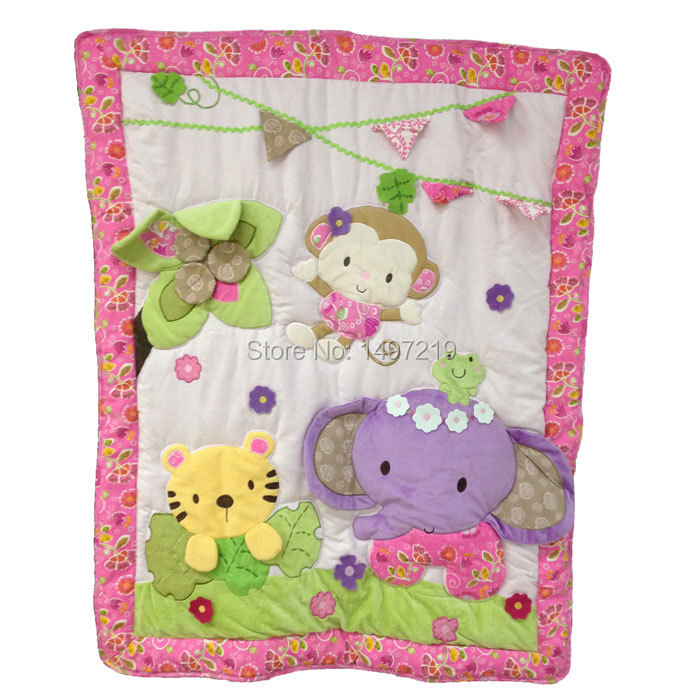 PH047 cot quilt with embroidery (1)