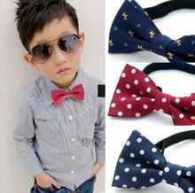 The boy Polka Dot tie