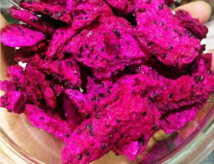 Freeze dried red pitaya dried fruit lyophilized pitaya dried fruit casual snacks 90g