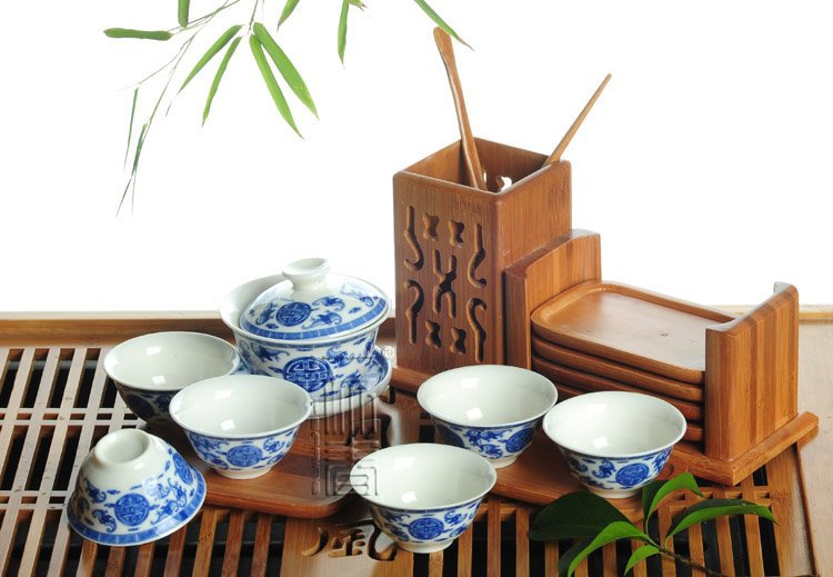 8pcs Delicate Tea Set Qinghua Teapot Blue and White Porcelain Teaset A3TQ07 Free Shipping