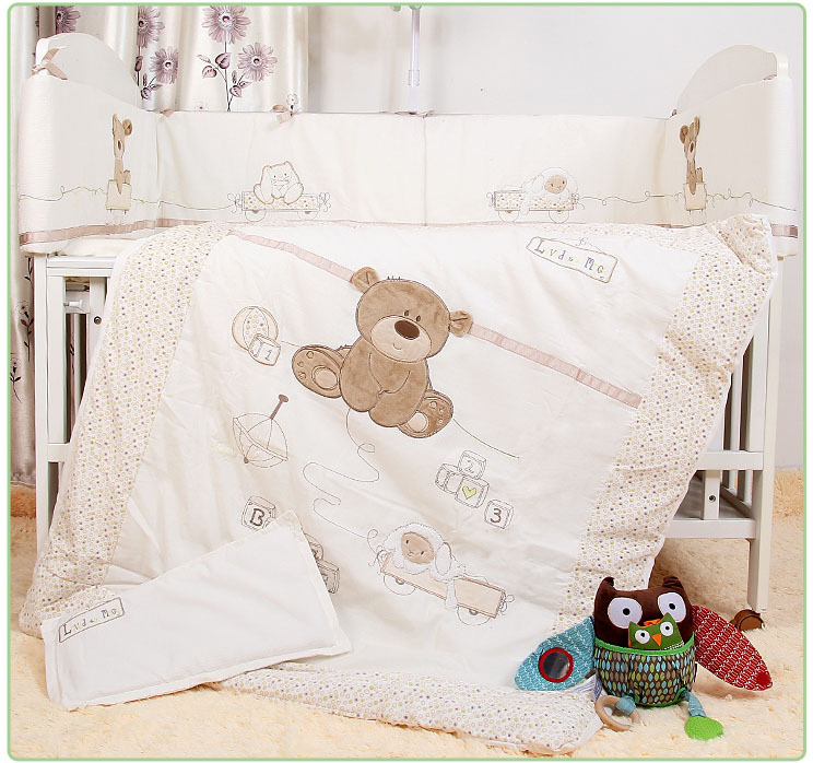 7Pcs Baby Bedding Set for Crib Newborn Baby Bed Linens for Girl Boy Cartoon Bear Detachable Cot Bumpers Sheet Quilt