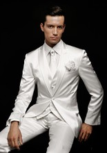 Brand New Groom Tuxedo Ivory Groomsmen Peak Lapel Wedding/Dinner Suits Best Man Bridegroom (Jacket+Pants+Tie+Vest) B440