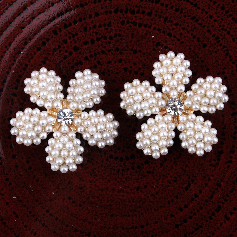 200pcs lot 25MM 2Colors DIY Flower Shaped Pearl Metal Buttons For Craft Mini Bling Rhinestone Buttons