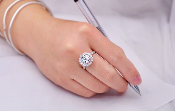 Round engagement rings 3 carat