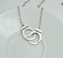 New Fashion jewelry Handcuffs choker pendant necklace Women Girl lover Valentine s Day gifts N1577
