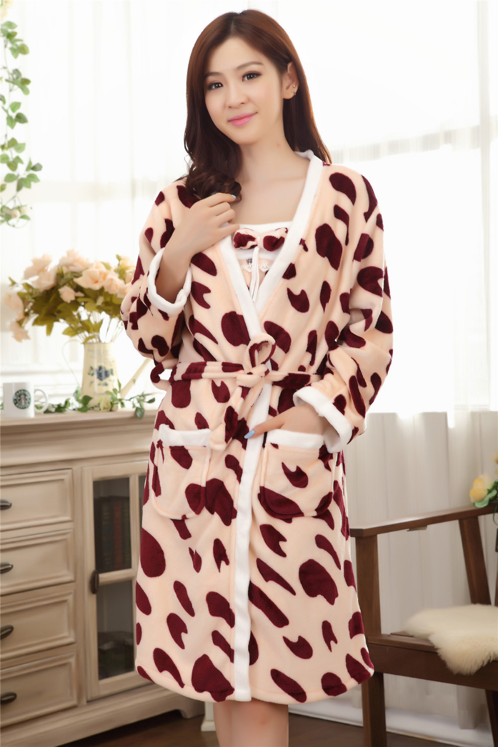 New Arrival Fashion Printing Women Thick Flannel Pajamas Nightgown Girls Cute Sleepwear Wholesale_1