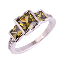 Free Shipping Wholesale Princess Cut Peridot 925 Silver Ring Chic Jewelry Art Deco Style Fashion Party Gift Women Men Rings