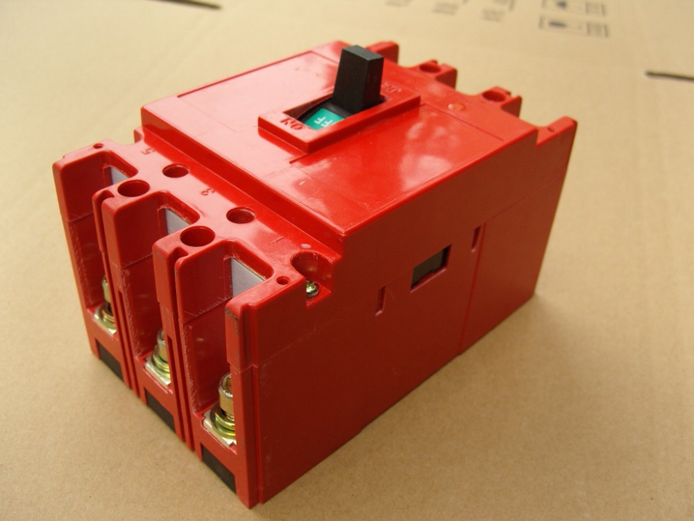lodiele  Ue=1000v  2P 3P 4P 5A-100A moulded case circuit breaker