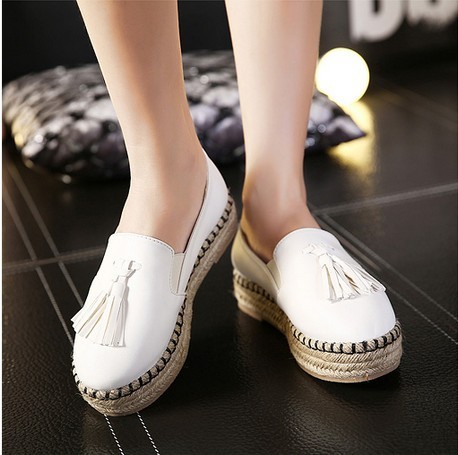 Blanco negro mujeres de la pu leather tassel fringe slip on de cáñamo armadura de la paja gruesa suela zapatillas de ballet pesc.