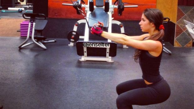 Jen-Selter-Owner-of-World-s-Most-Instragrammed-Backside-Does-Bethenny-Video