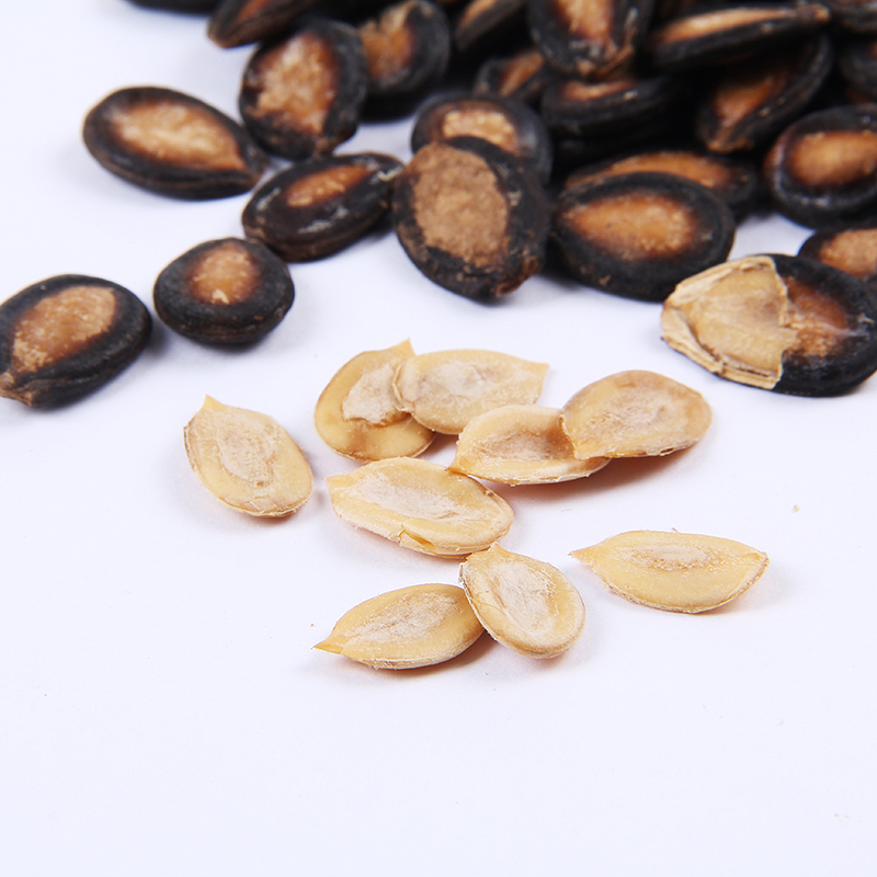 Nuts roasted seeds and nuts dried fruit snacks boiled watermelon seed leisure food black melon seeds