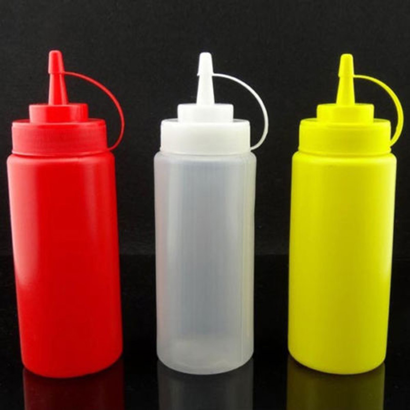 2019 Wholesale 8,12,16,24oz New Kitchen Plastic Squeeze Bottle