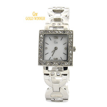 GOLD WINNER Brand Fashion Casual Diamond Watches Women Girls Square Shell Face Waterproof Quartz Watches Wristwatches