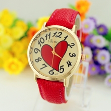 Nueva moda Casual mujeres niñas estudiantes les encanta relojes Vintage relojes de pulsera correa patrón de amor regalo del reloj de cuarzo montre femme
