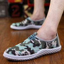 new arrival summer shoes men breathable slip on camouflage print hole sneakers men loafers driver mocassins