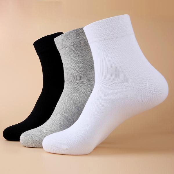 1 Pairs Free shipping Classic black white gray solid color socks Fashion brand quality sports men