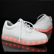 High quality 7 colors LED Light Flat Shoes For Men Fashion Light Up Casual Shoes For Adults Outdoor Glowing Women light up