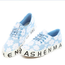 New Sweet Flower Print Lace Up Women Sneakers Fashion Casual Low Top Canvas Shoes Black Letter