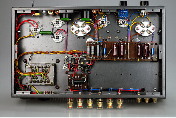 Raphaelite-CS30-300B-single-ended-HIFI-Tube-amplifier-7W-2-DIY-KIT-A-full-suit-Tube.jpg