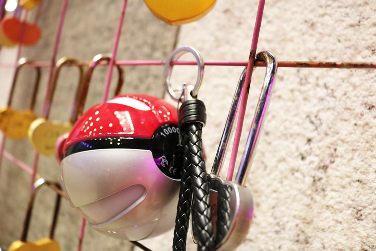 3264155232_952582848