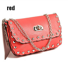 18 5cm 12cm 3cm New Hot Selling models of luxury rivet Messenger packet chain shoulder bag