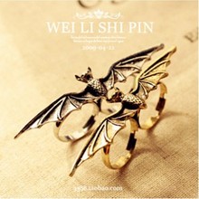LZ Jewelry Hut R111 R112 The 2016 New Fashion Punk Bat Adjustable Zinc Alloy Rings For Women