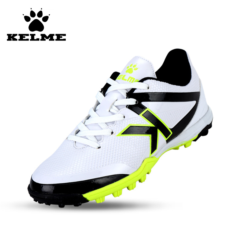 chaussure de foot bleu