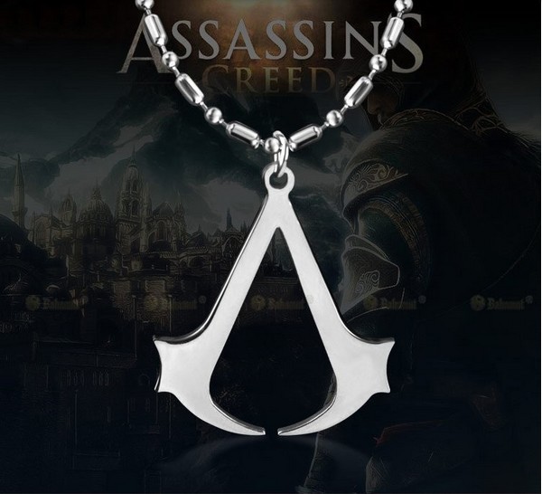  cospaly   assassins creed      necklage   