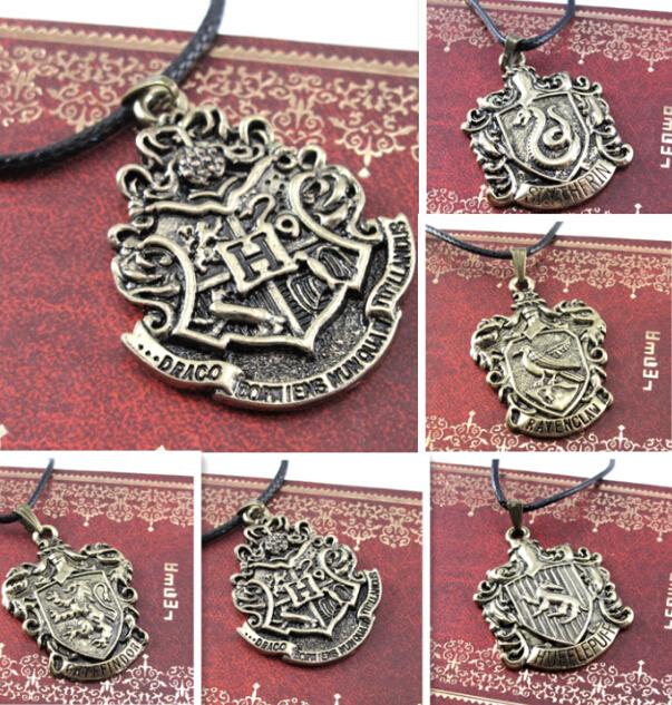 Harry Potter Necklace Jewelry Hogwart Gryffindor Slytherin Ravenclaw School Crest Pendant Necklace Statement Collares Mujer