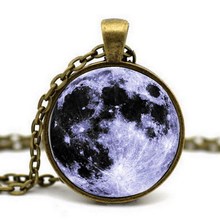 Antique Bronze Glass Cabochon Planet Pendant Chain Galaxy Earth Chock Necklace Art Picture Women Fashion Jewelry