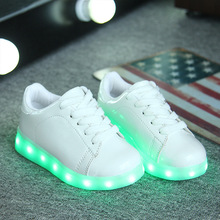2016 New Lace Children Shoes with Led Light Kids Luminous Fashion Sneakers Brand Boys Girls Ktv Night Show Lamp Canvas 8618