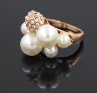 Individual Pearl Ring with Rhinestone Ball Finger Ring for Women 2015 Party Cocktail Jewelry