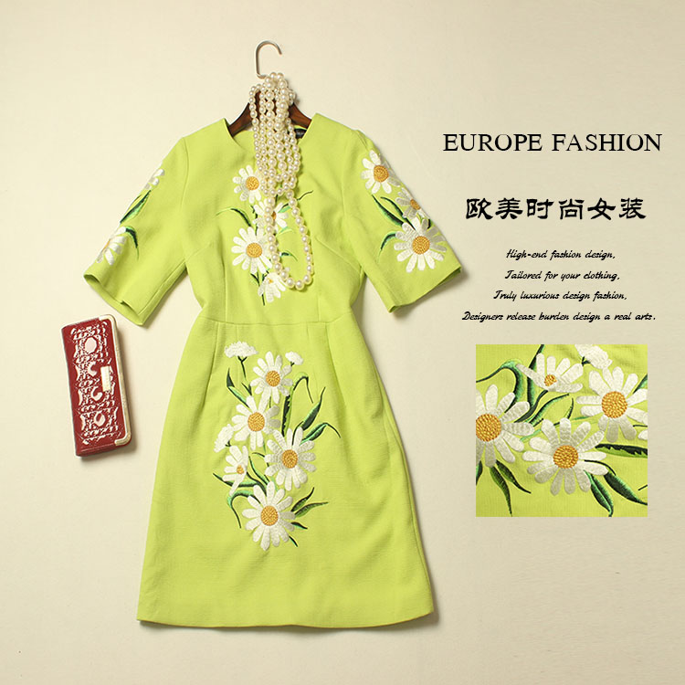 Desigual Elegant Dress New 2016 Spring Fashion Brand Half Sleeve Daisy Embroidery Green Women Mini Brief Dress