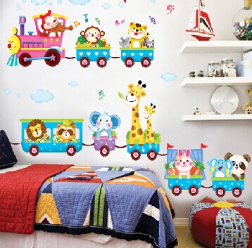Compra tren decoración para niños online al por mayor de China