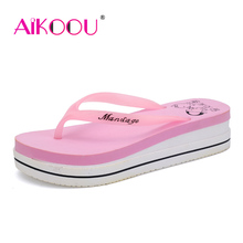 Inexpensive 2016 Summer New Fashion Simplicity Platform Flip flops Women Casual Beach Sandals Flip flops Shoes Aikoou 815