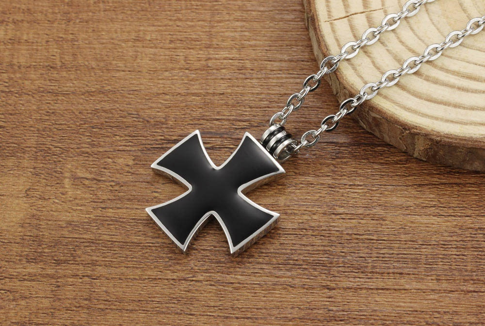 GX960-(10) cross pendant