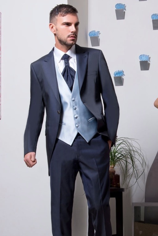 Custom Made Groom Tuxedos Navy Blue Groomsmen Peak Lapel Wedding/Dinner Suits Best Man Bridegroom (Jacket+Pants+Tie+Vest) B588