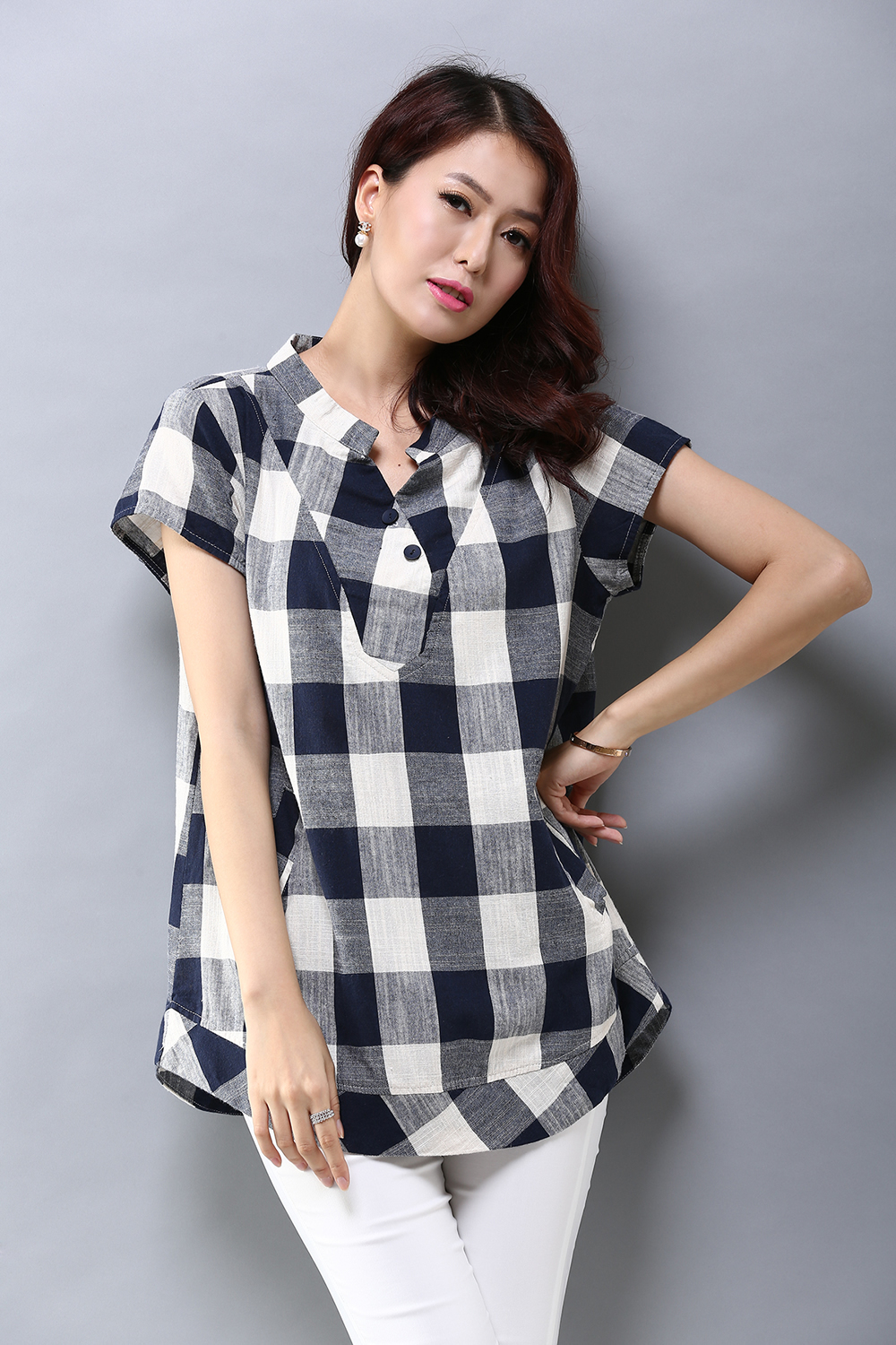 http://g02.a.alicdn.com/kf/HTB1KiQ.IXXXXXalXXXXq6xXFXXX1/Yizishang-blusa-renda-2015-new-arrival-women-s-clothing-plus-size-plaid-blouse-1404.jpg