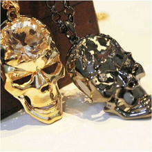 Free Shipping Black Gold Metal Skull Long Necklaces & Pendants for Women Jewelry Korean Upscale Luxury Jewelry Hight Qulity