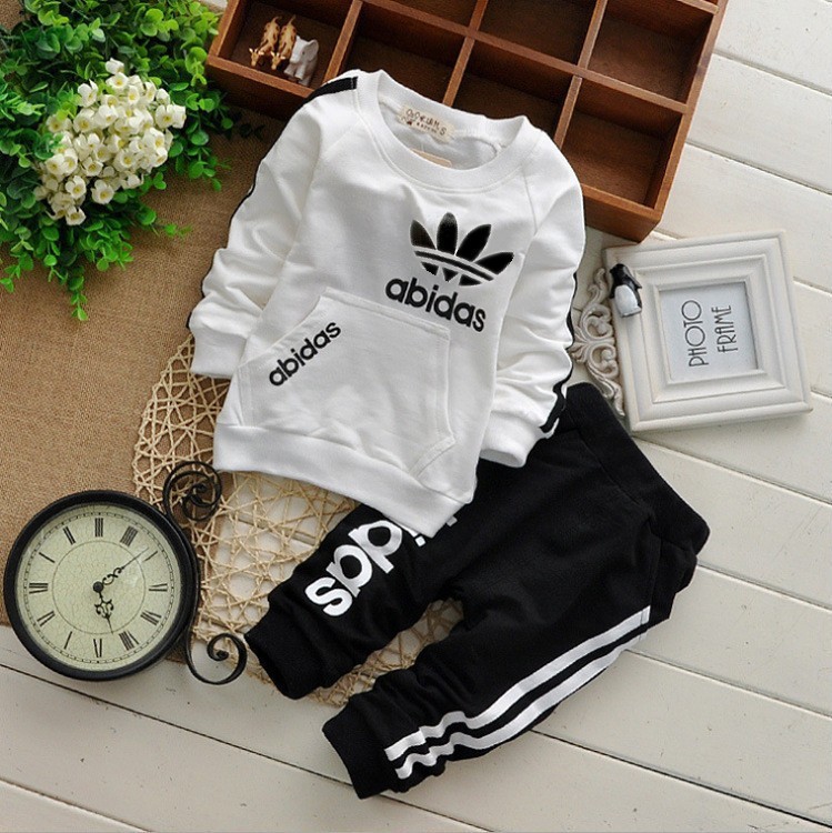 Комплект одежды для мальчиков Sports suit 2015 + 2 . /roupas infantil meninas clothing set
Комплект одежды для мальчиков Sports suit 2015 + 2 . /roupas infantil meninas clothing set