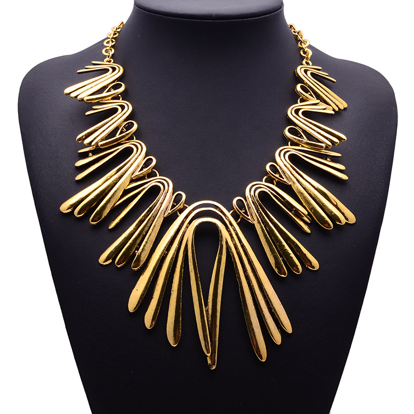 Collier Femme          2015  Colar     Mujer