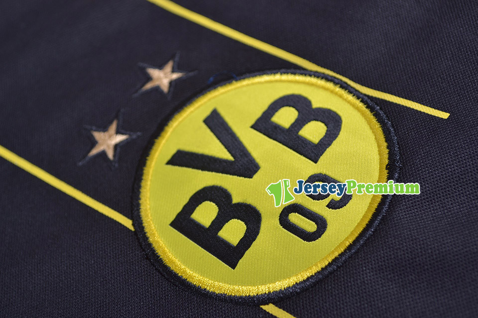 BORUSSIA DORTMUND AWAY (3)