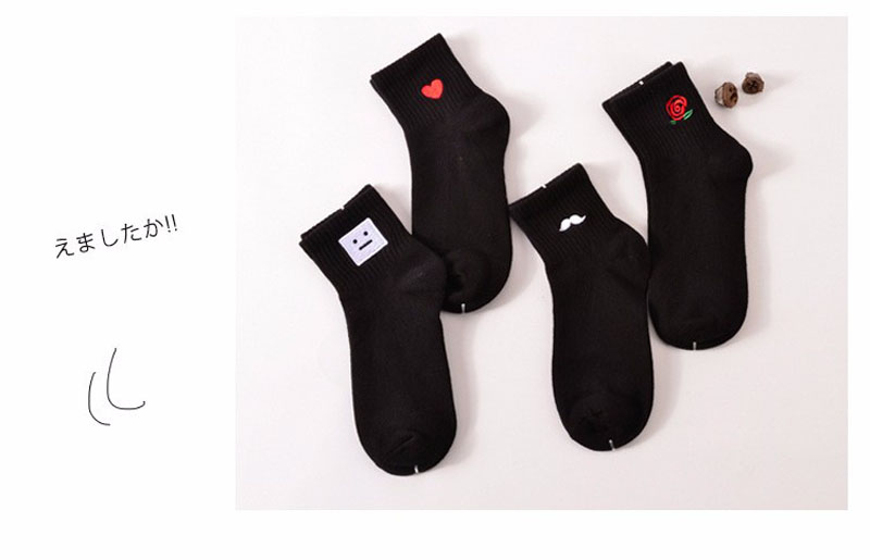 1 Pair Unisex Cotton Short Socks Killer Cupid Cute Embroidery Funny Hipster Soft 