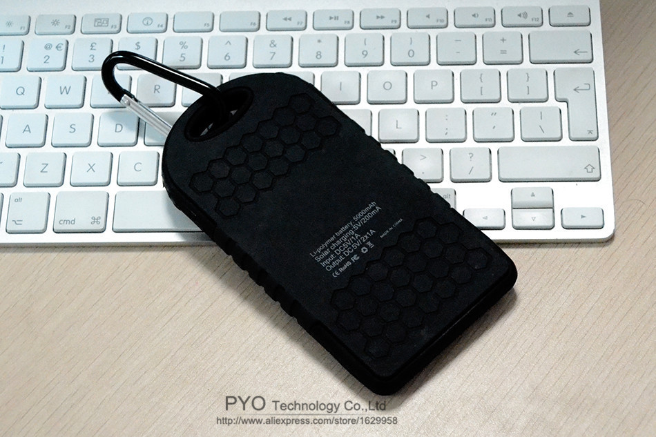 PYO Solar powerbank8