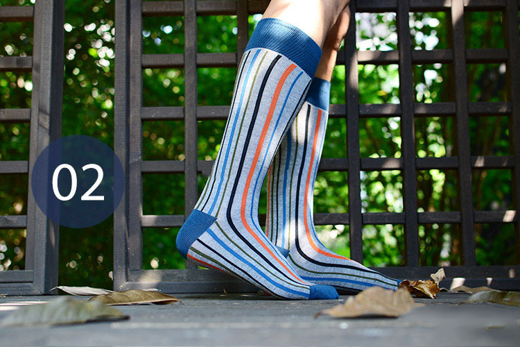 Men s Vertical Stripes Hit Color Tide Cotton Socks Knee High Wild Socks Gentleman Style Fashion